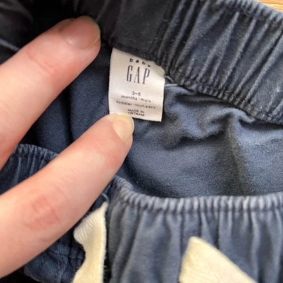 Baby gap 3-6 bundle - Picture 2 of 4